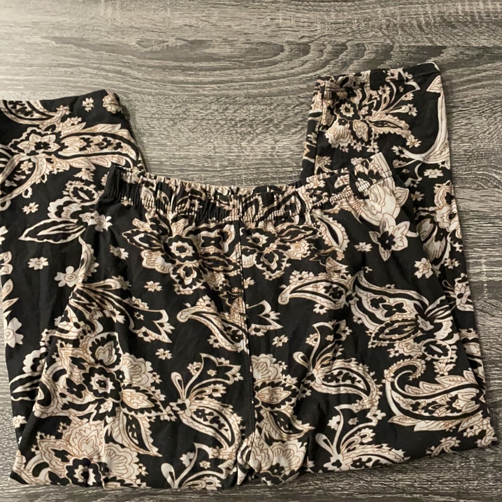 Agnes & Dora Paisley Leggings women’s S/M